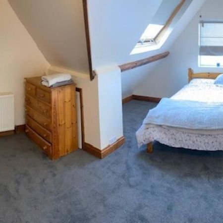 3 Double Bedroomed Flat, Acton. London, Uk Bagian luar foto